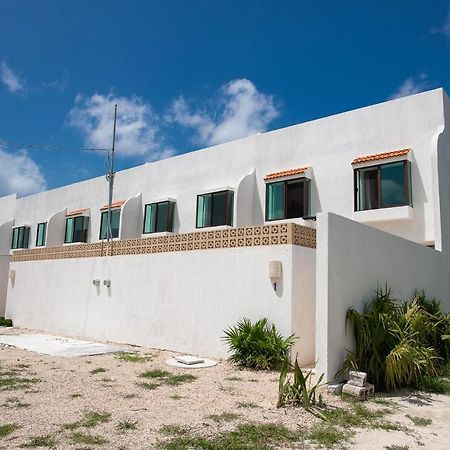 97982 New Modern Villa, Private Pool, High Internet Speed, 2 Blocks From The Beach Чиксулуб Екстер'єр фото